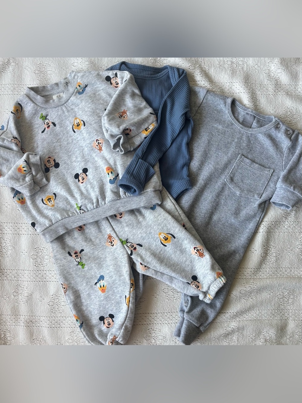 Baby Bundle 4–6M | H&M Disney + Baby Gap & Organic Cotton